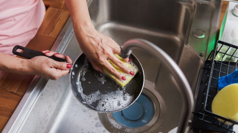 Sponge Using Kitchen How to Use Kitchen Sponge: Ultimate Tips for Spotless Cleaning ...